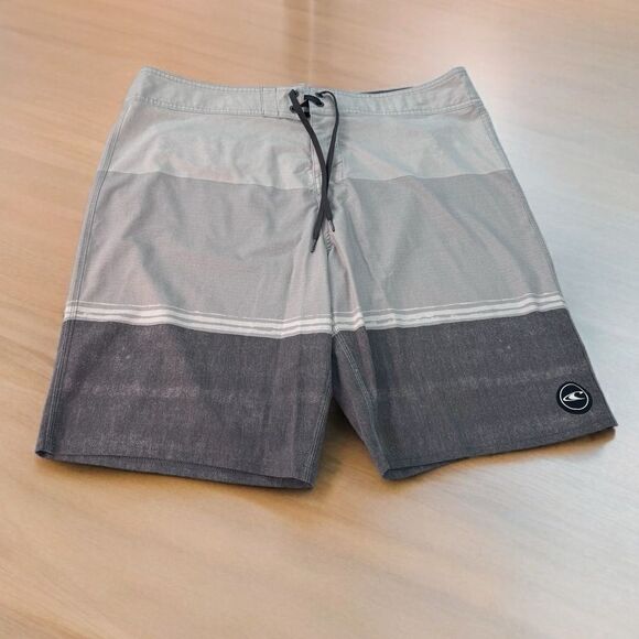 O’Niell Men’s Board Shorts (38) - Picture 1 of 4